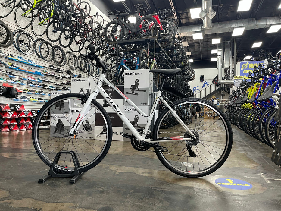 Fuji Absolute 2.1 ST Shimano Tourney - Pearl White